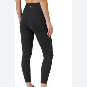 Lululemon Invigorate High-Rise Crop 23" in size 2